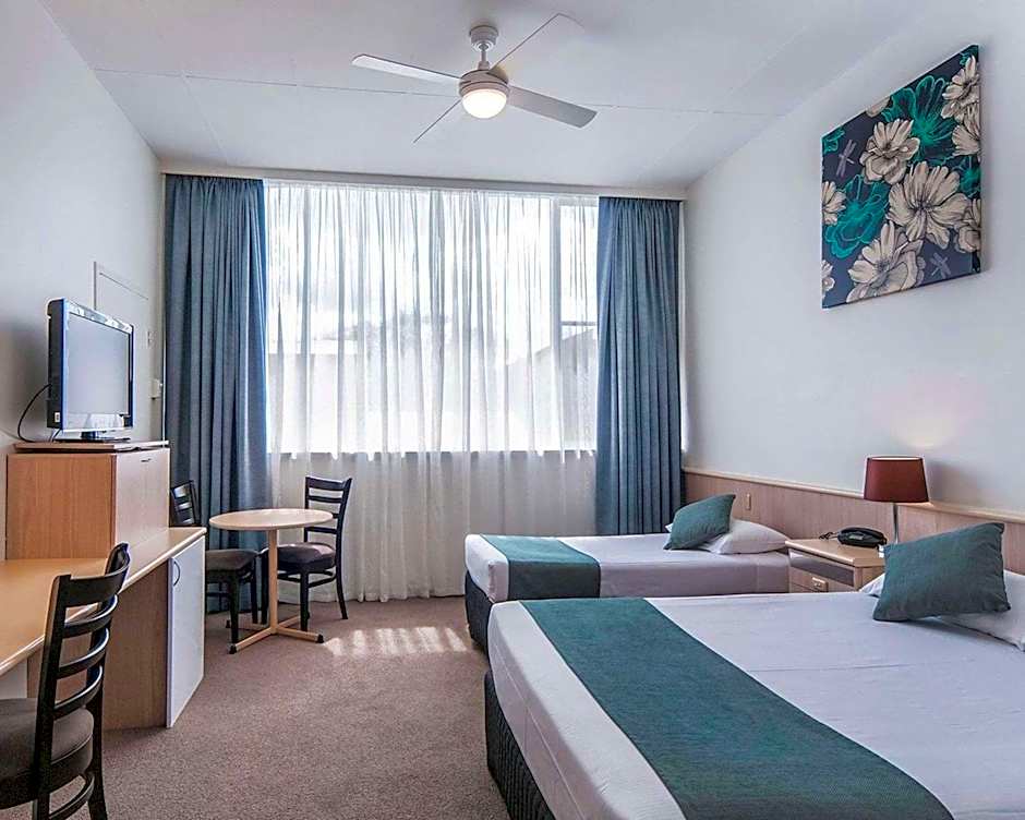 Comfort Inn Regal Park