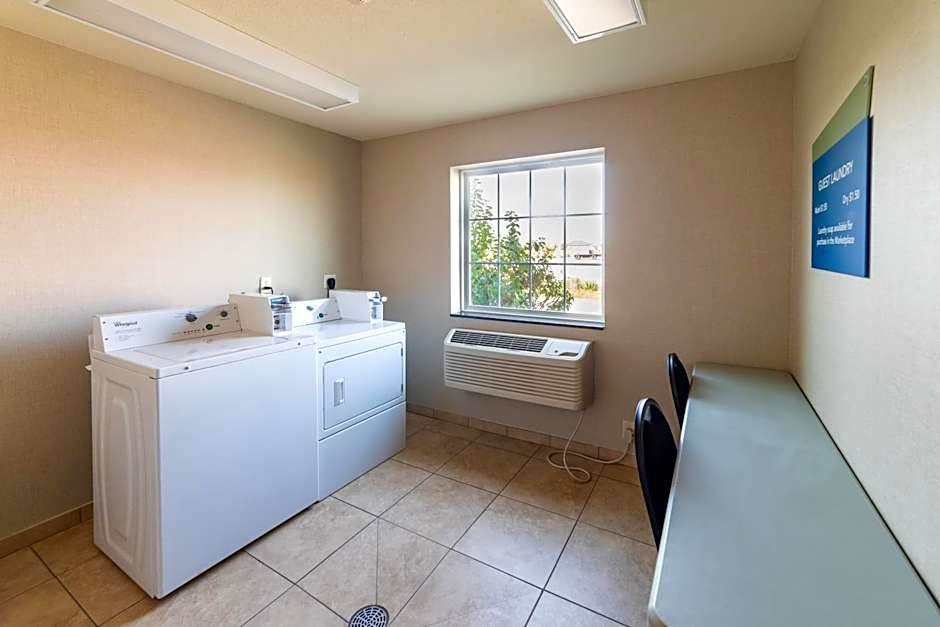 Cobblestone Inn and Suites - Eaton