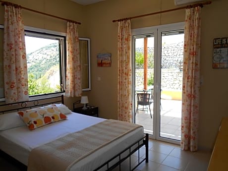 Double Room with Terrace and Kitchenette