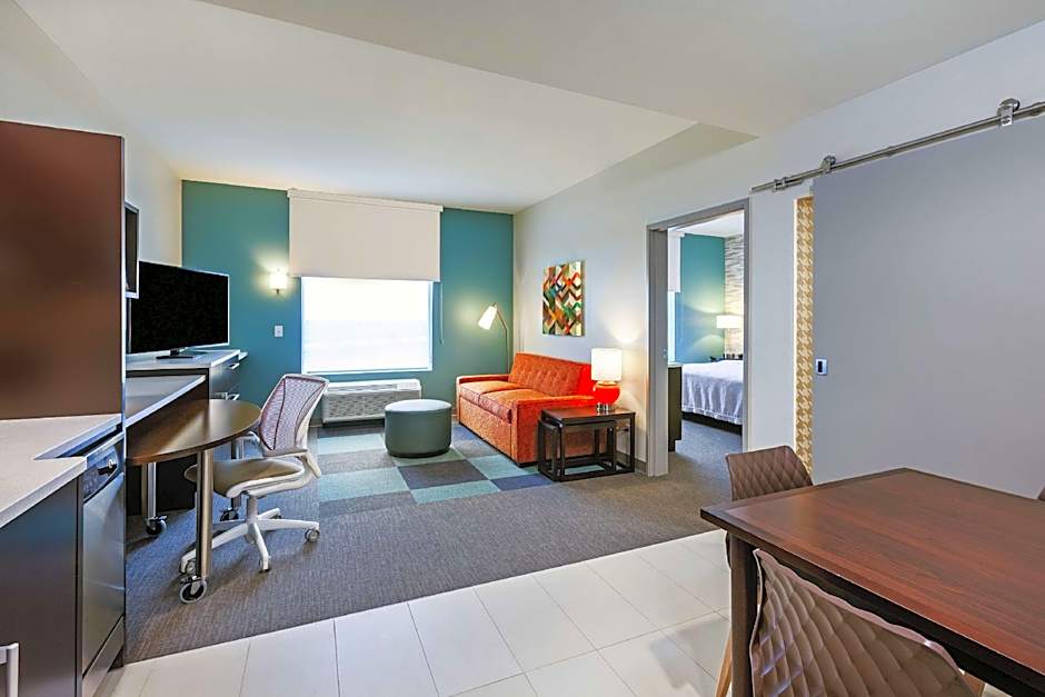 Photo 1 of 5 of 1 King Bed Suite, Hearing Accessible