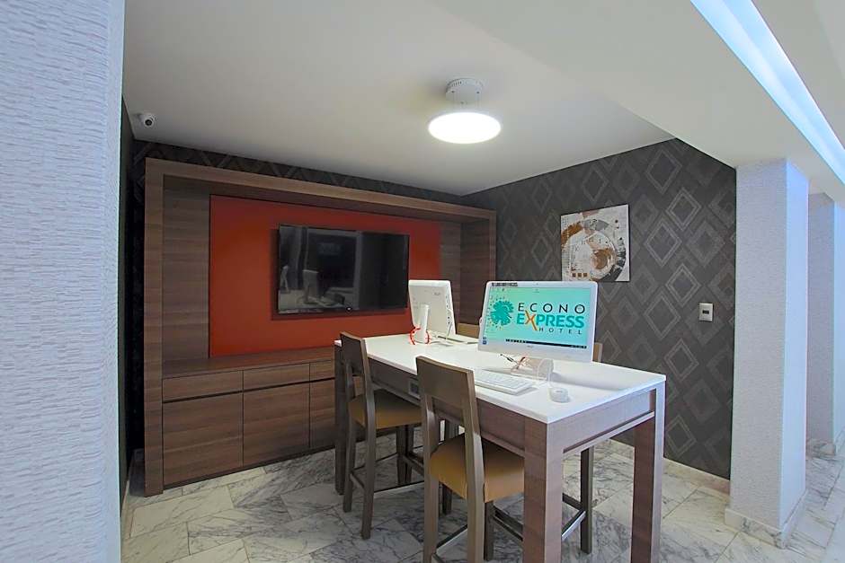 Econo Express Hotel