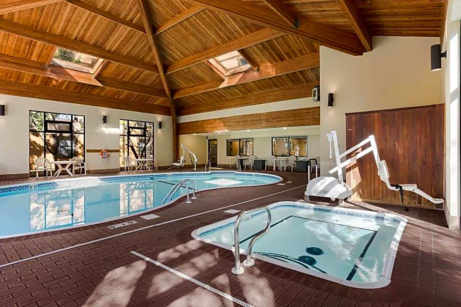 Comfort Inn & Suites Branson Meadows