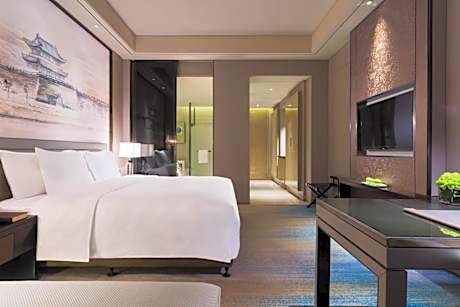 Executive Deluxe Double Room