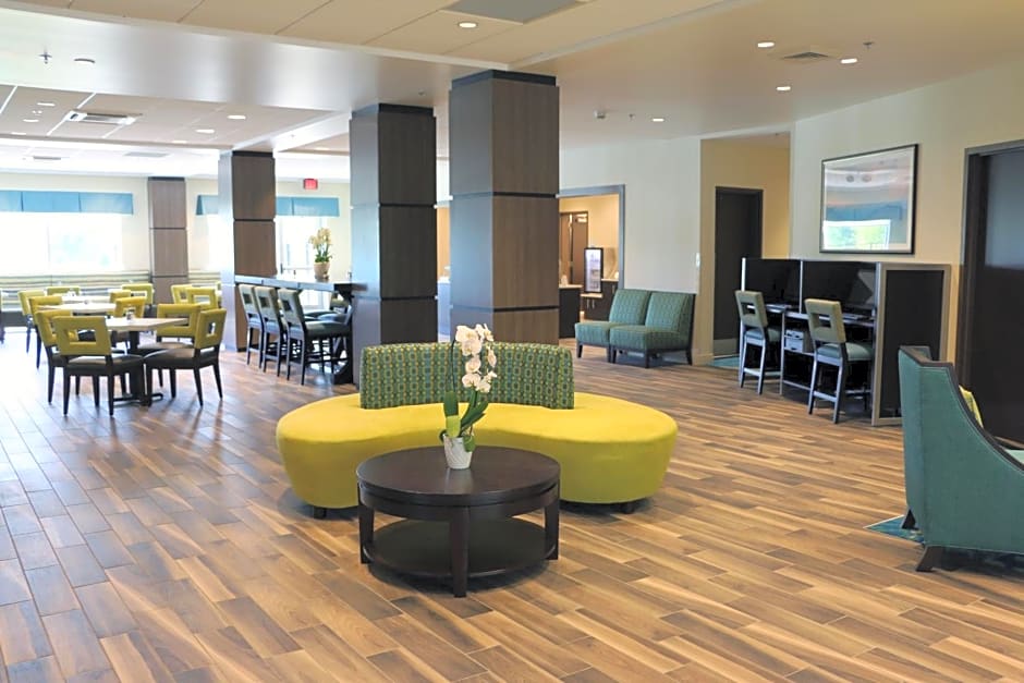 Holiday Inn Express & Suites Hendersonville SE - Flat Rock By IHG