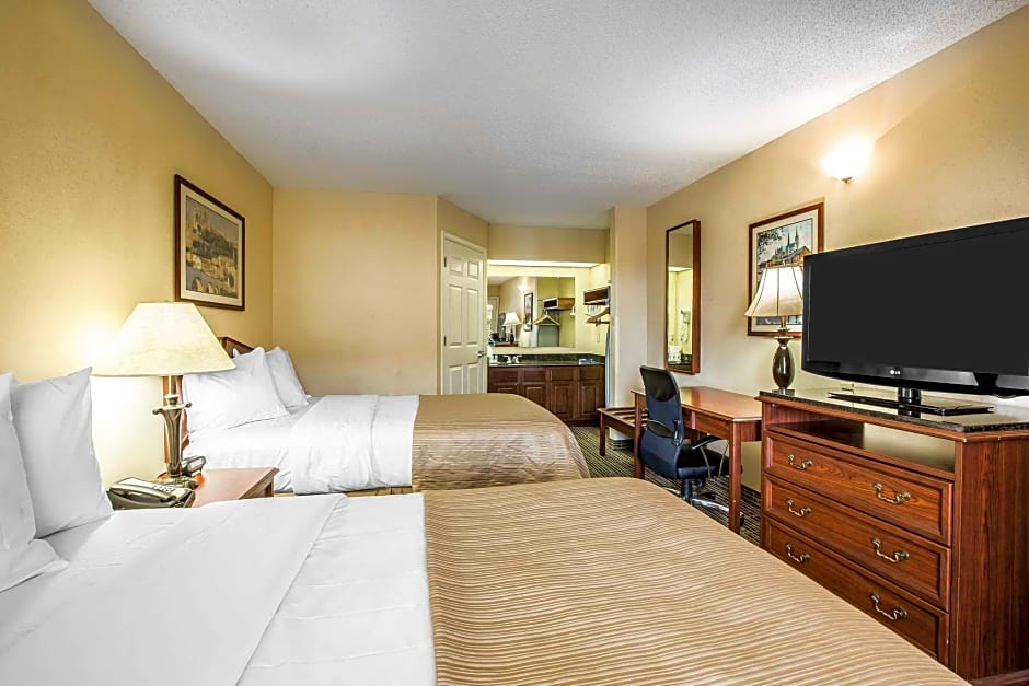 Quality Inn Bessemer I-20 exit 108