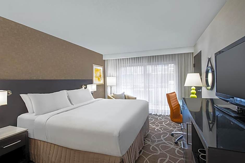 Crowne Plaza Kitchener-Waterloo By IHG