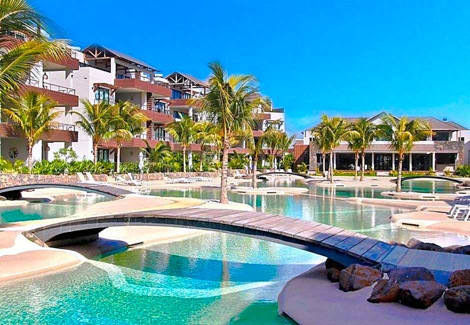 Choisy Les Bains Apartments with Lagoon Pool by LOV Mauritius