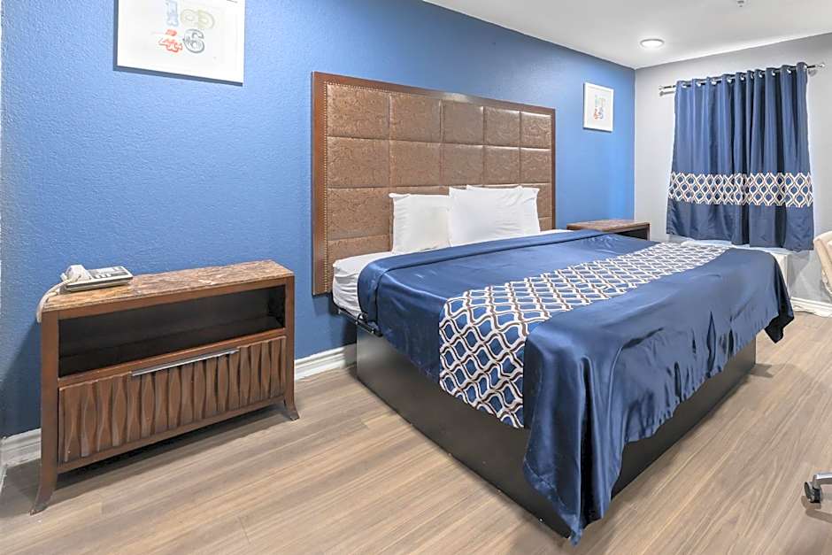 Golden Inn Dallas by Hotel O
