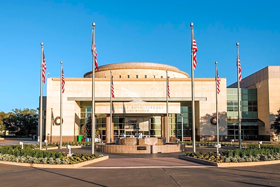 Holiday Inn Hotel & Suites College Station-Aggieland