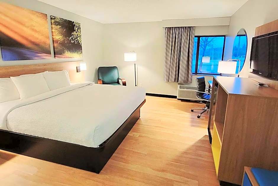 Days Inn by Wyndham Pleasant Prairie Kenosha