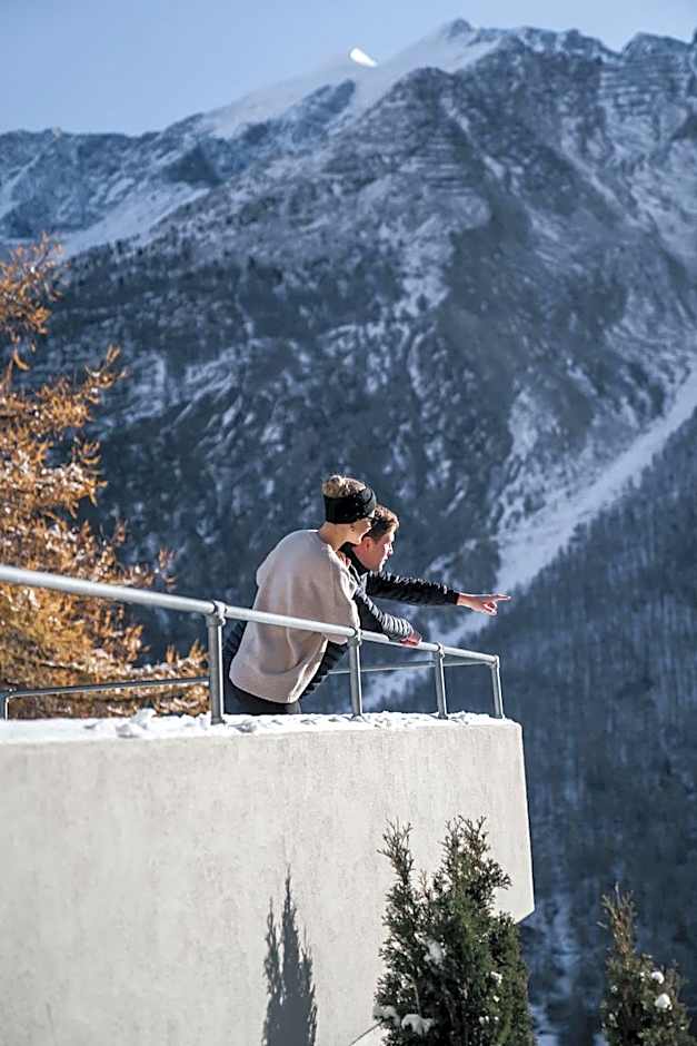 Waldhotel Fletschhorn Private Whole Hotel in Saas-Fee 360 Alpine Views & Sauna