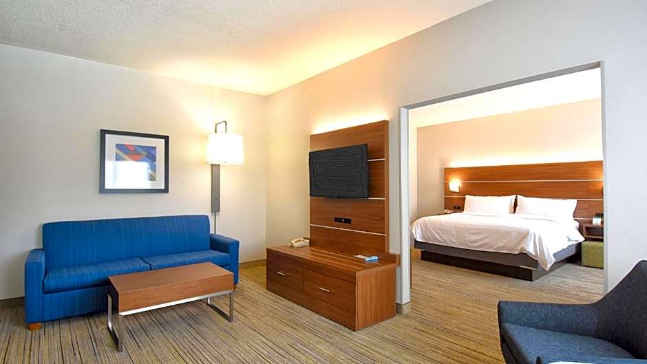 Holiday Inn Express By IHG