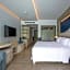 Seabed Grand Hotel Phuket - SHA Extra Plus