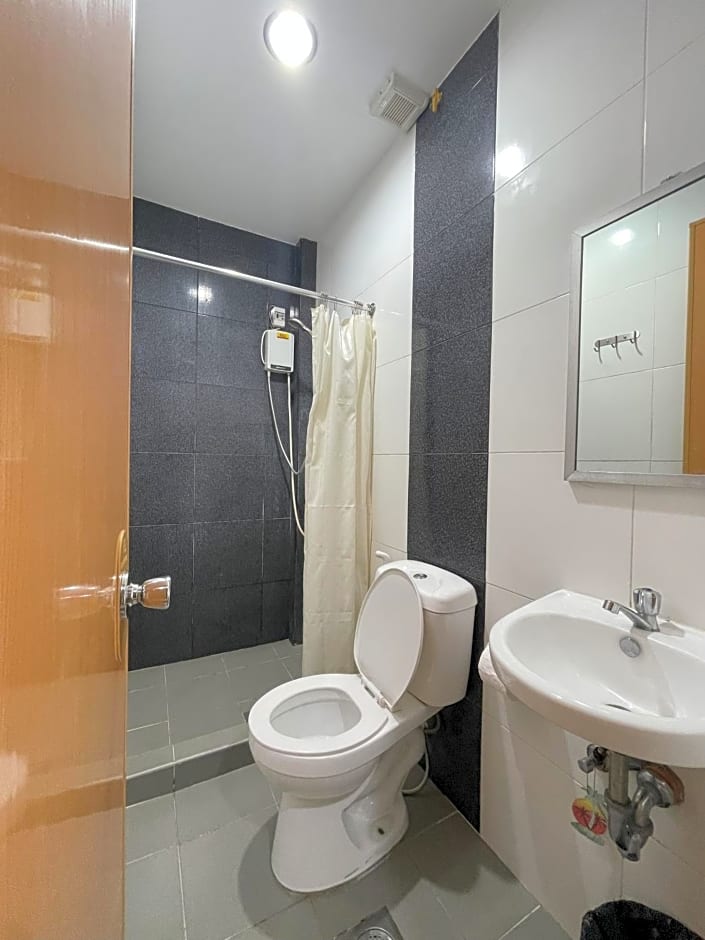 Argao Seabreeze Hotel powered by Cocotel