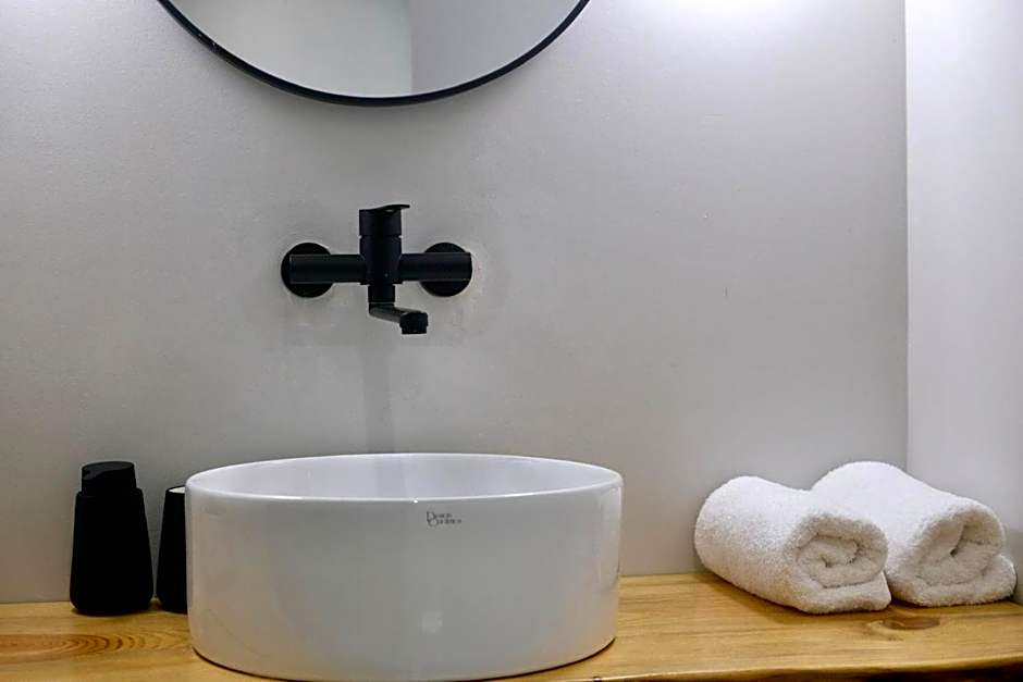 Evia Bay Suites and Retreats