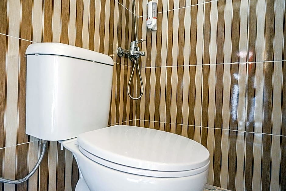 Urbanview Hotel near Alun Alun Tegal