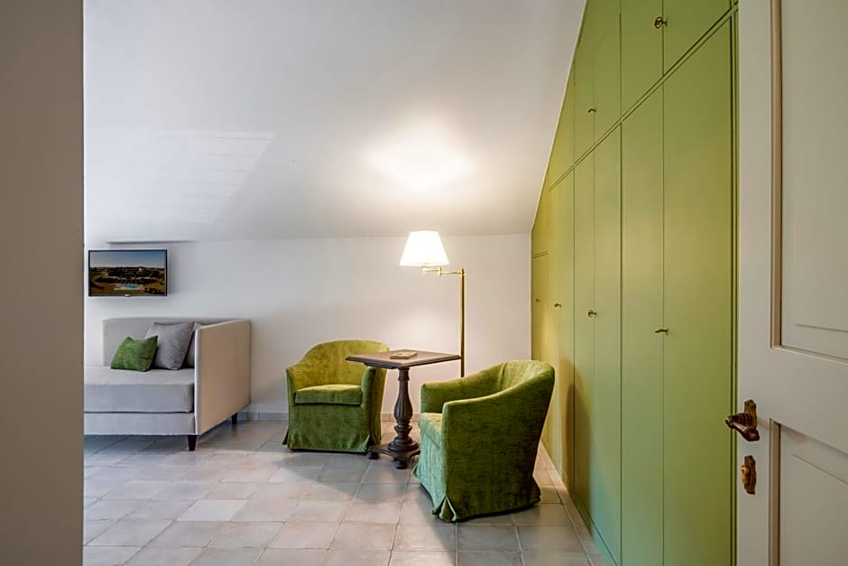 Spinerola Hotel in Cascina & Restaurant Uvaspina