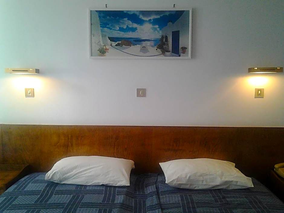 Oasis Hotel