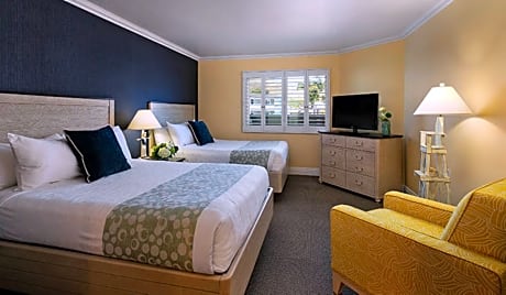 Oceanfront, One Bedroom, King, Patio, Pet-Friendly