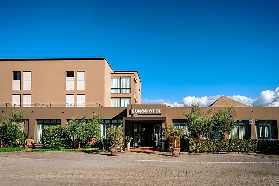 Euro Hotel