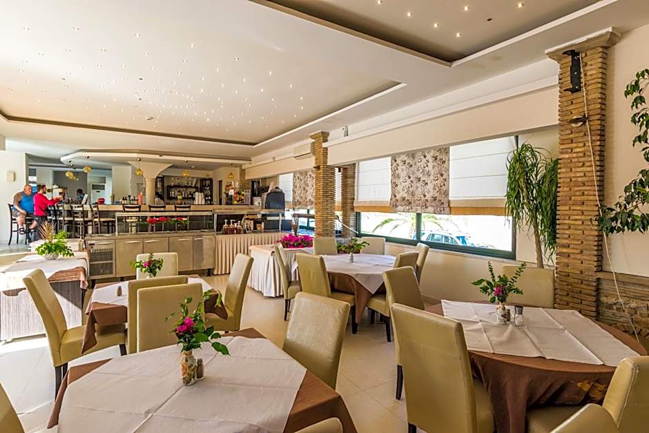 Zante Plaza Hotel & Apartments