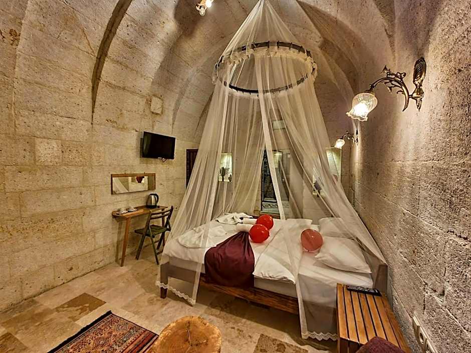 Lavinia Cappadocia Cave