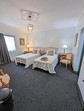 Twin Room with Private Bathroom