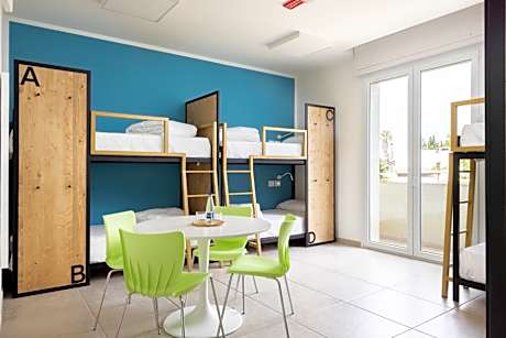 Mixed Dormitory Room