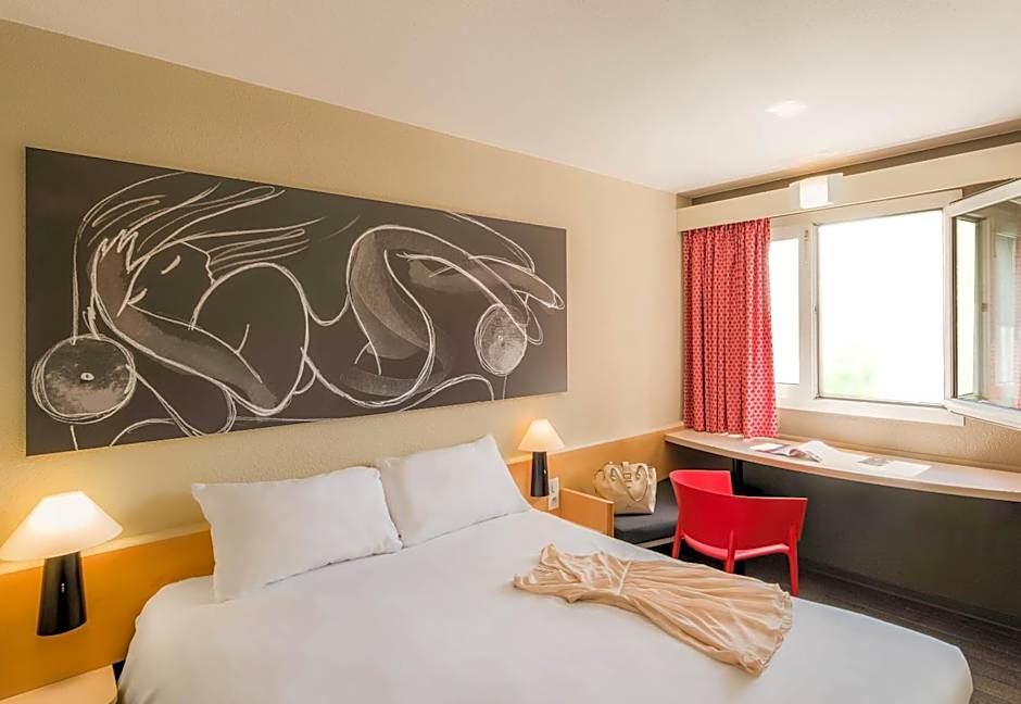 B&B HOTEL Lille Roubaix Centre Grand-Place