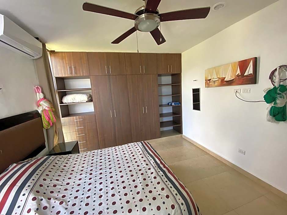 Escape to Paradise, Minimalist 4-BR Beachfront, 300 Mbps with amazing views