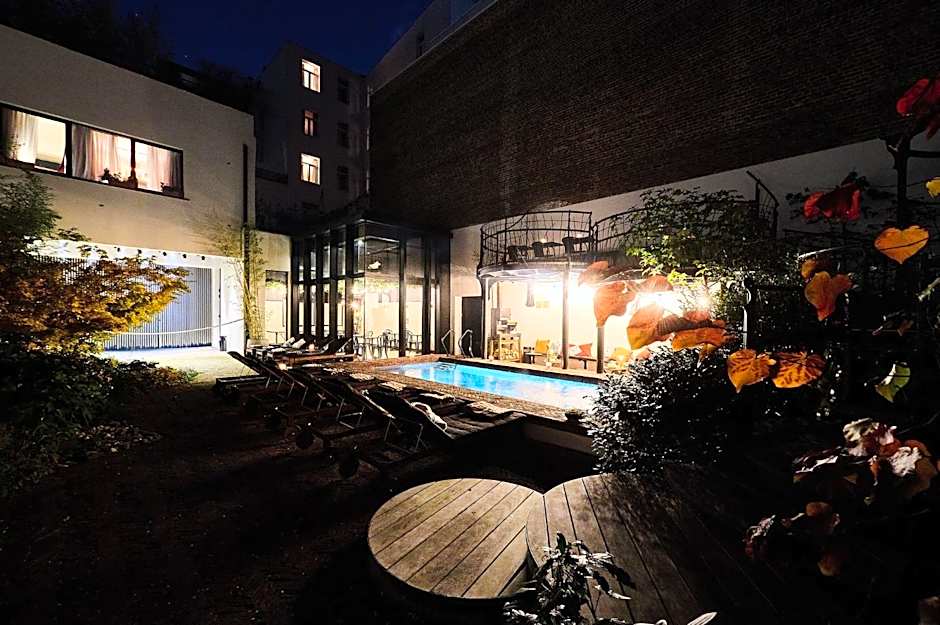 Latroupe Hotel Jardin Secret