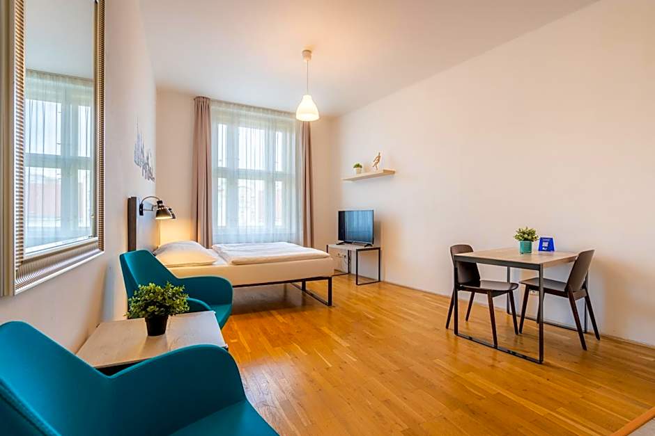 EA ApartHotel Melantrich