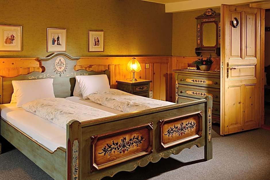 Photo 1 of 4 of Quadruple Room