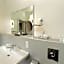 Alma Hotel - Boutique hideaway by the lake with rooftop and ladies-only wellness