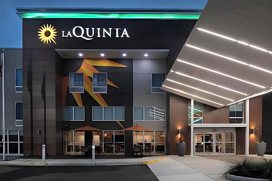 La Quinta Inn & Suites by Wyndham Perry
