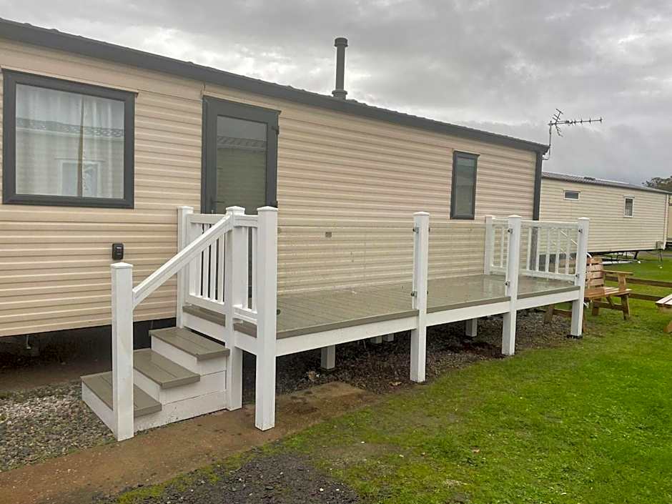 Mawson Retreat Dog Friendly Static Caravan