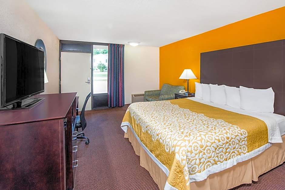 Days Inn by Wyndham Calvert City/Paducah East