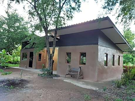 Baan Suan Boonrung Homestay