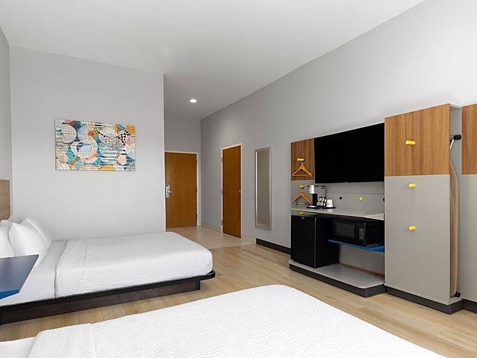 Microtel Inn & Suites By Wyndham Tracy