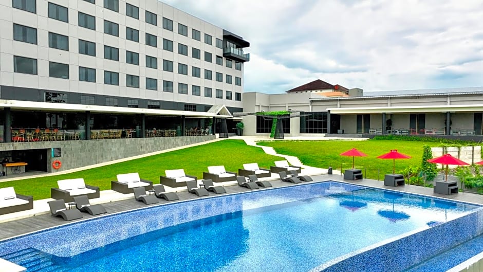 Aston Serang Hotel & Convention Center