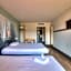 B&B Hôtel Villeneuve Loubet Village