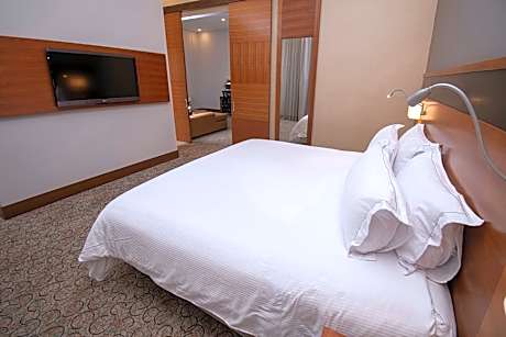 Executive King Suite