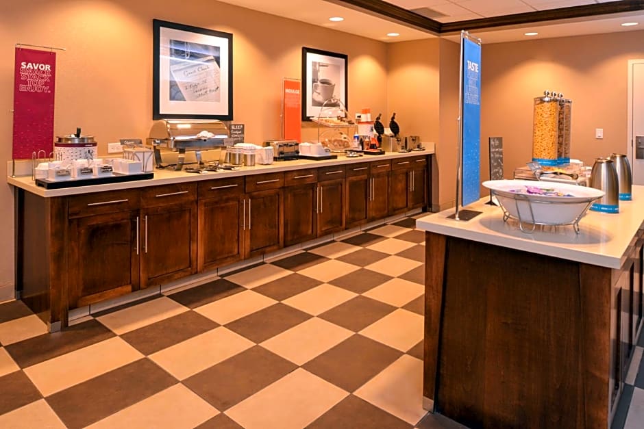 Hampton Inn Omaha Midtown-Aksarben