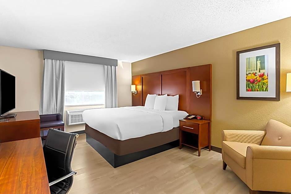 Comfort Suites Grayslake Near Libertyville North