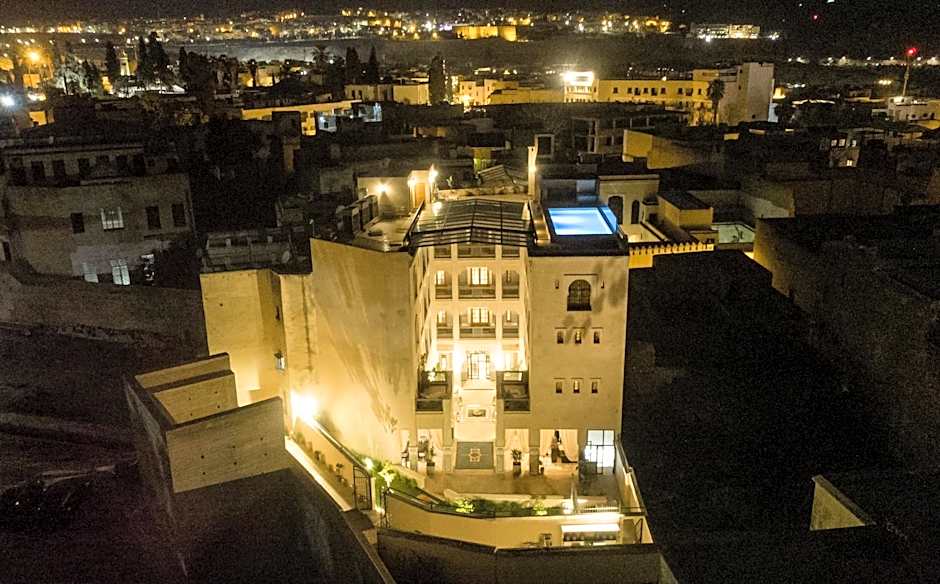 Dar Lys Luxury Riad & Spa