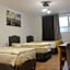 HR RoomS