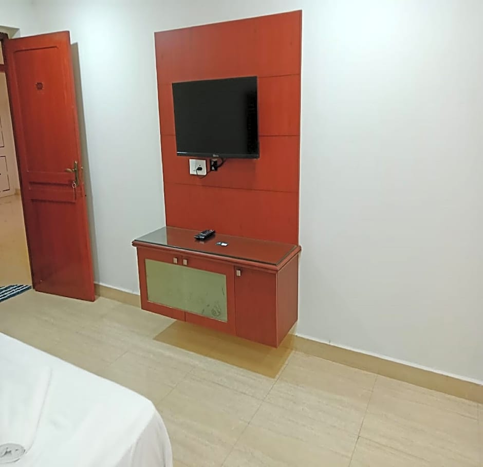 AZHAGAPPA RESIDENCY