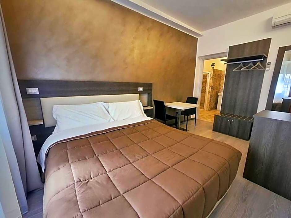 Photo 1 of 4 of Single Room