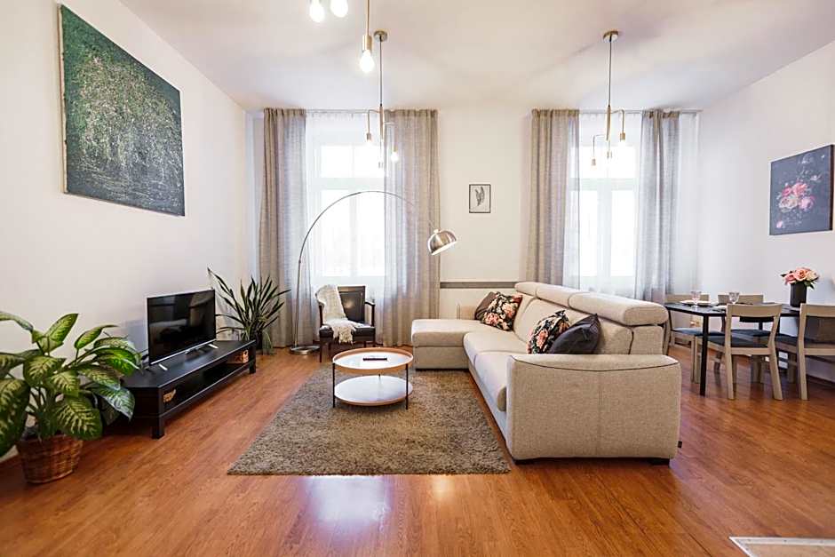 Bearsleys Downtown Apartments