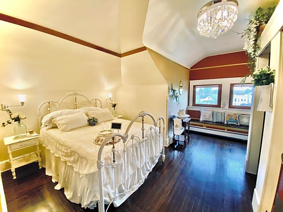 The Abriendo Inn